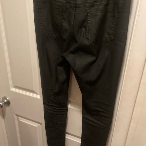 New Juniors Size 6/8 Small - Medium Top Trends Low Rise skinny Jean as pictured - Picture 8 of 8